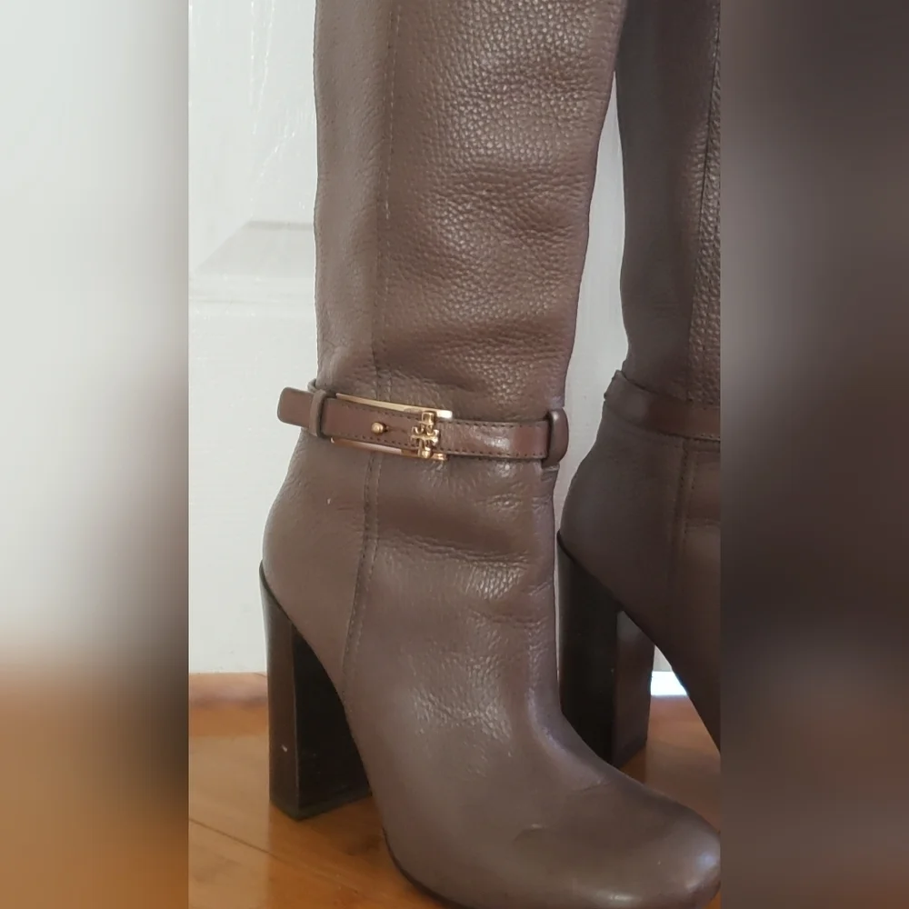 TORY BURCH JENNA BOOTS TUMBLE LEATHER EUC